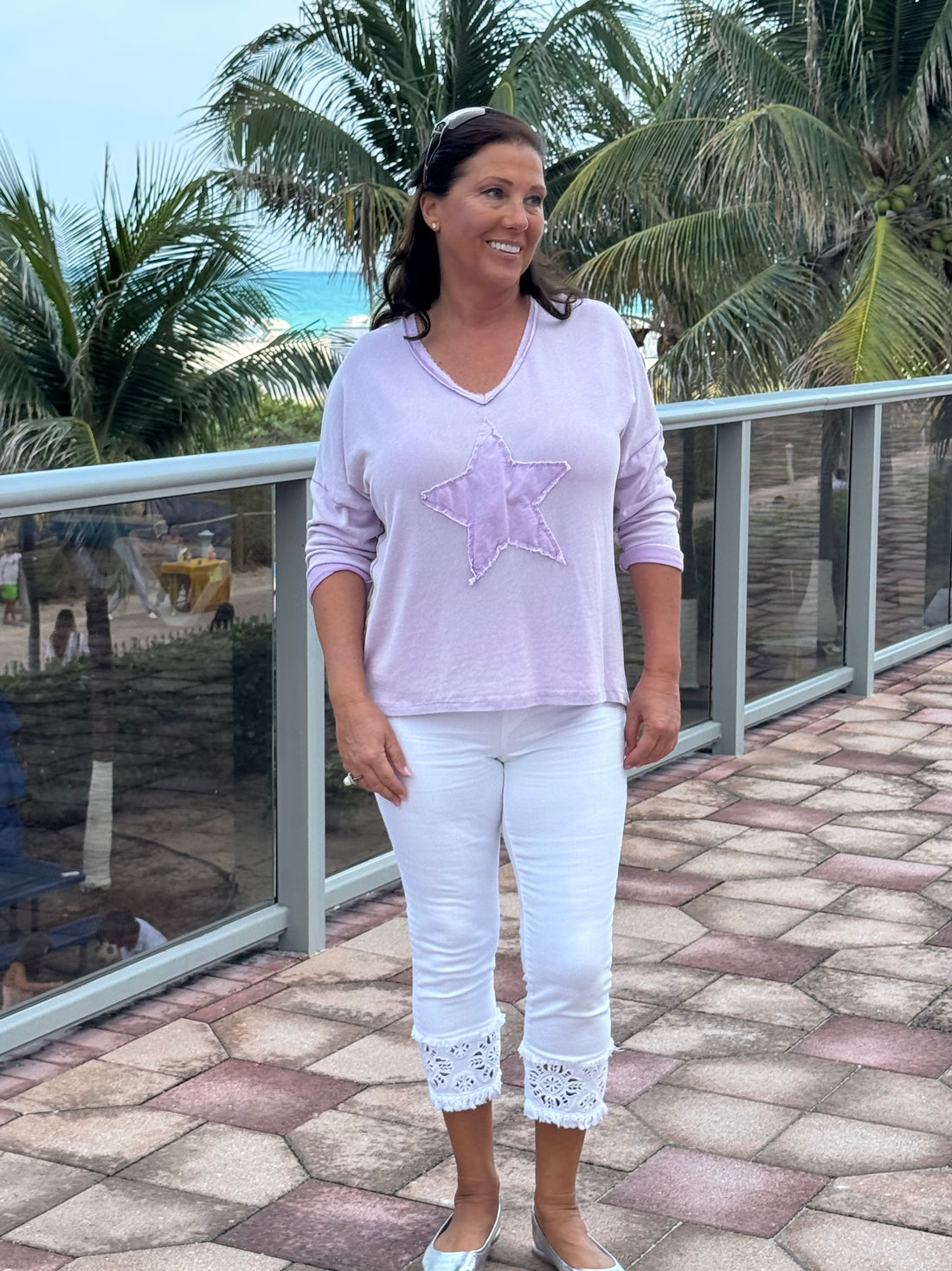 1102 long sleeve cotton top with star applique&