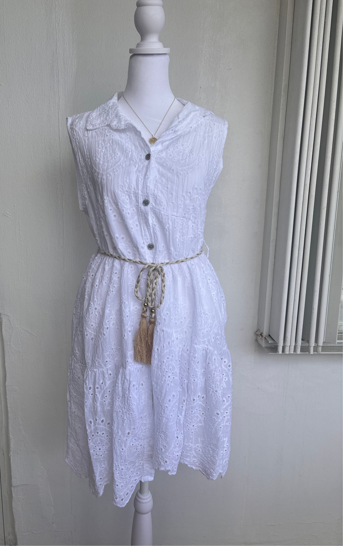 Style 1180 woven collared belt dress