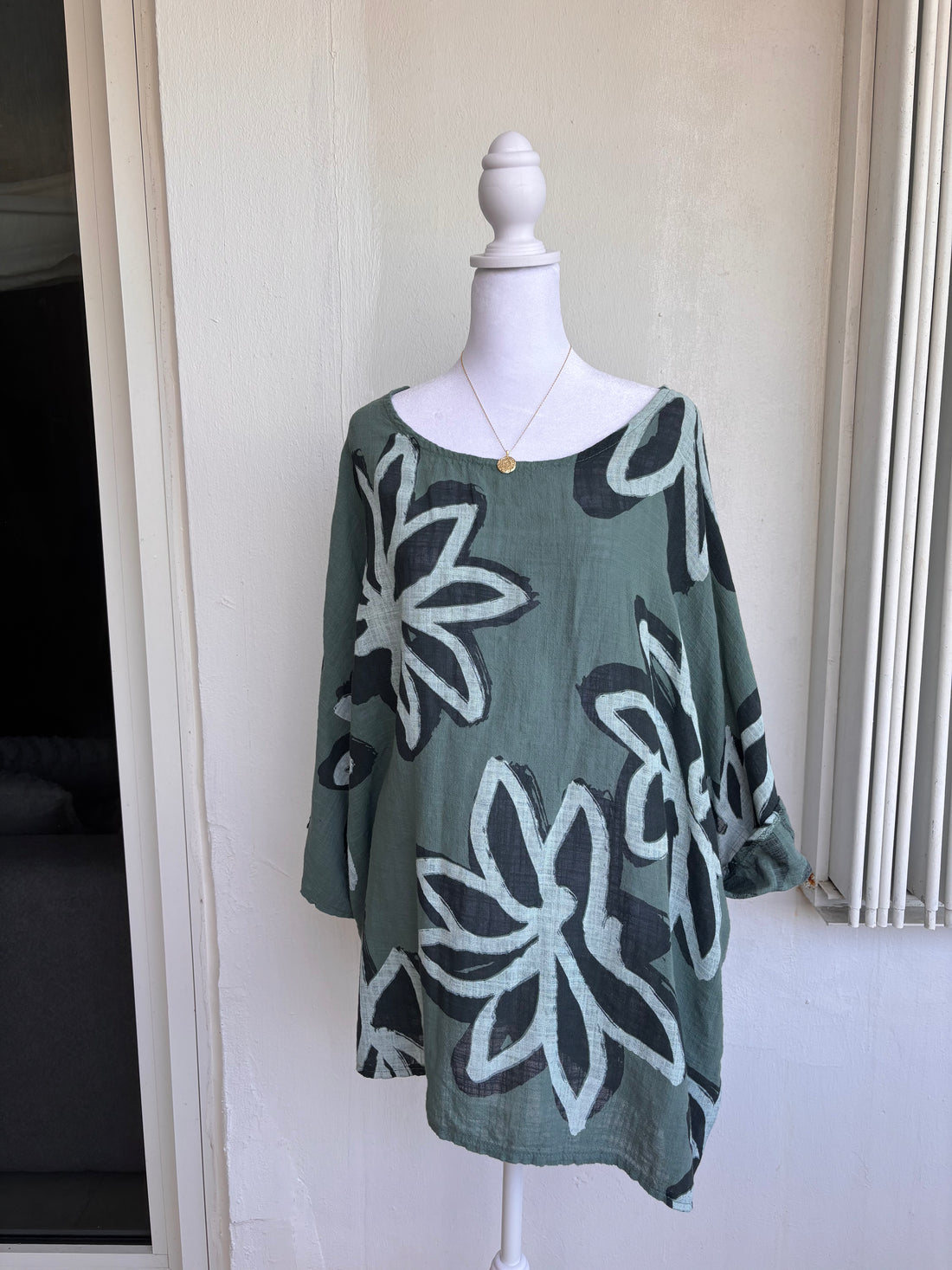 Style 1175 Painted Floral Tunic