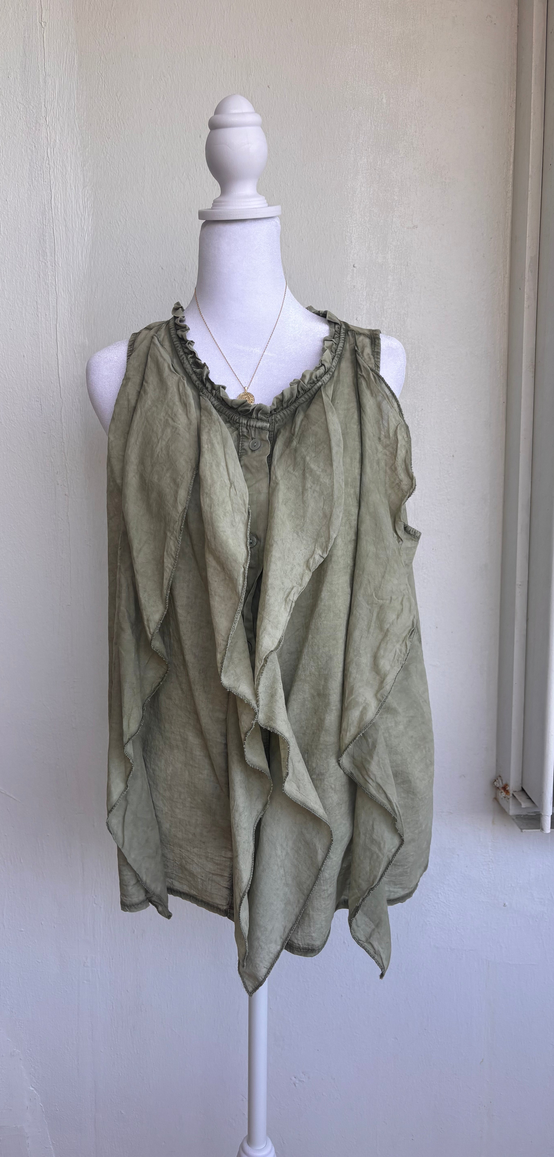 Style 1061 Sleveless Voille Woven Top