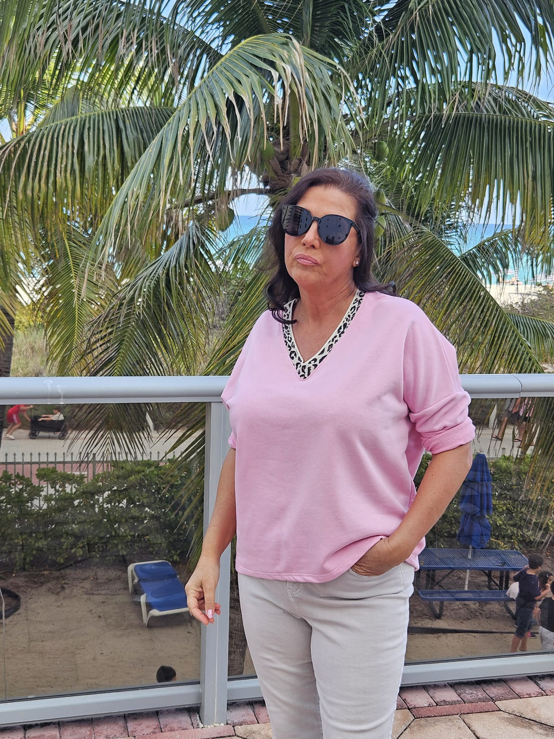 Style 1115 Animal print elastic neck trim