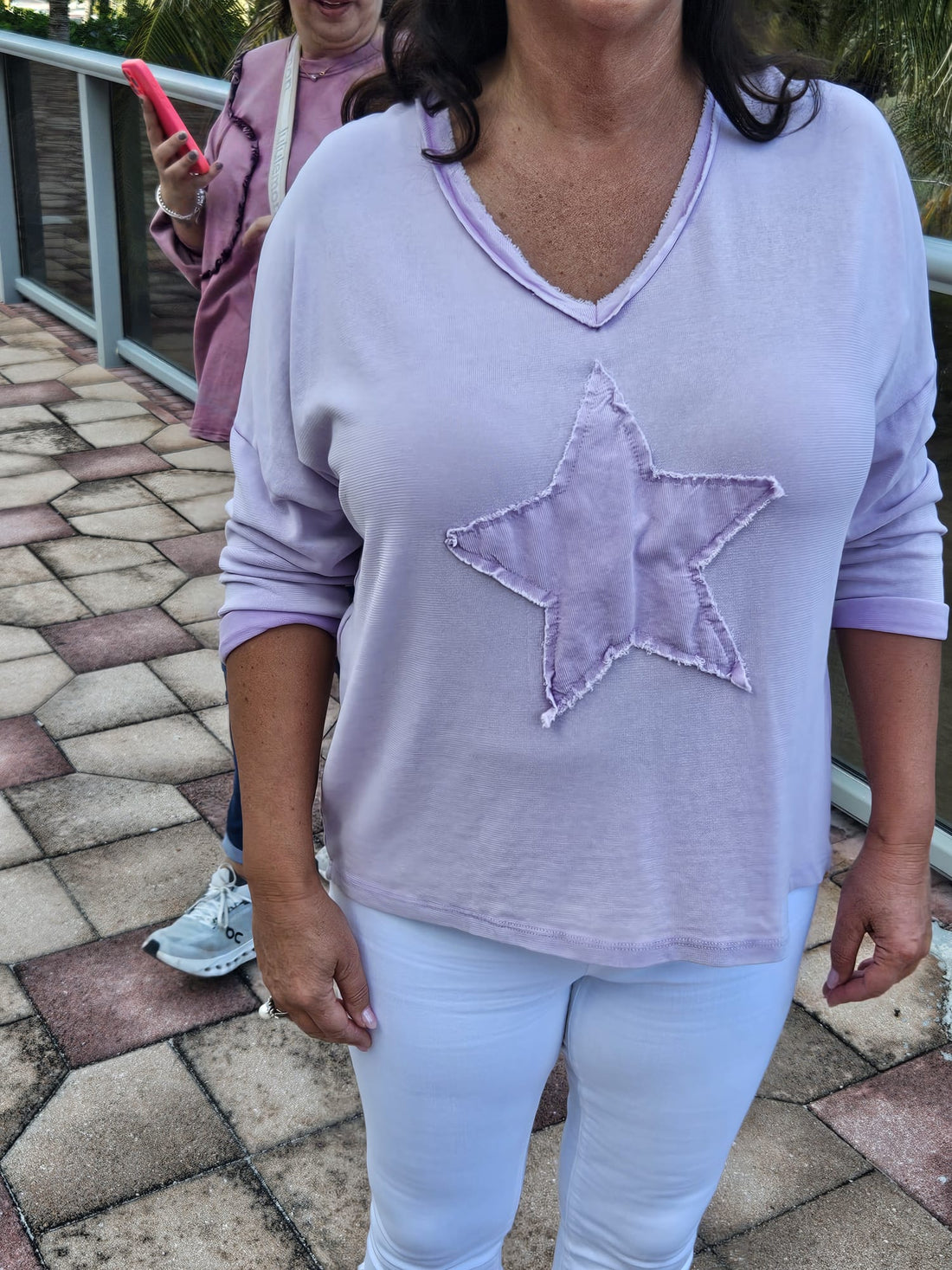 1102 long sleeve cotton top with star applique&