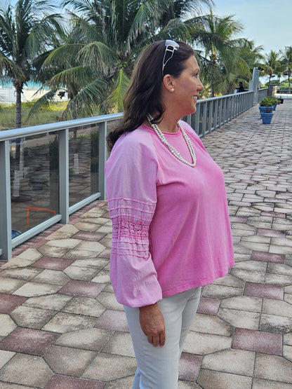 1096 long sleeve top with elastic at wrist